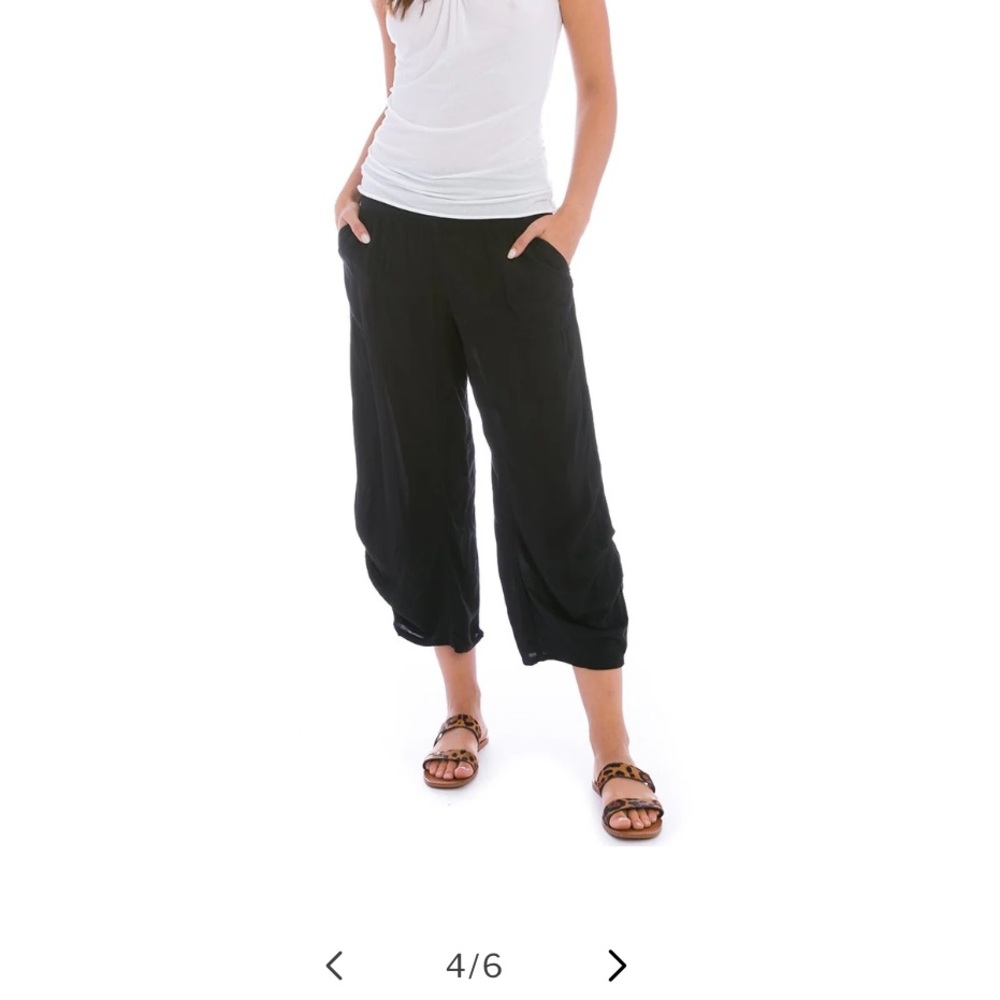 Hard Tail black cropped pants